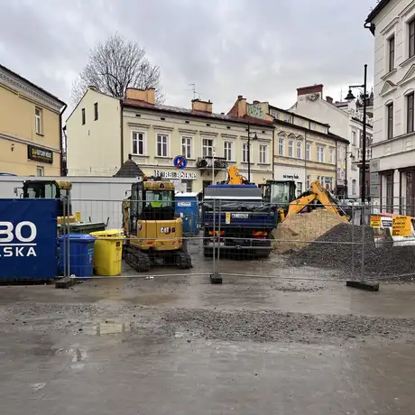 Przebudowa ul. Grunwaldzkiej w Rzeszowie [grudzień 2023] - fot 15